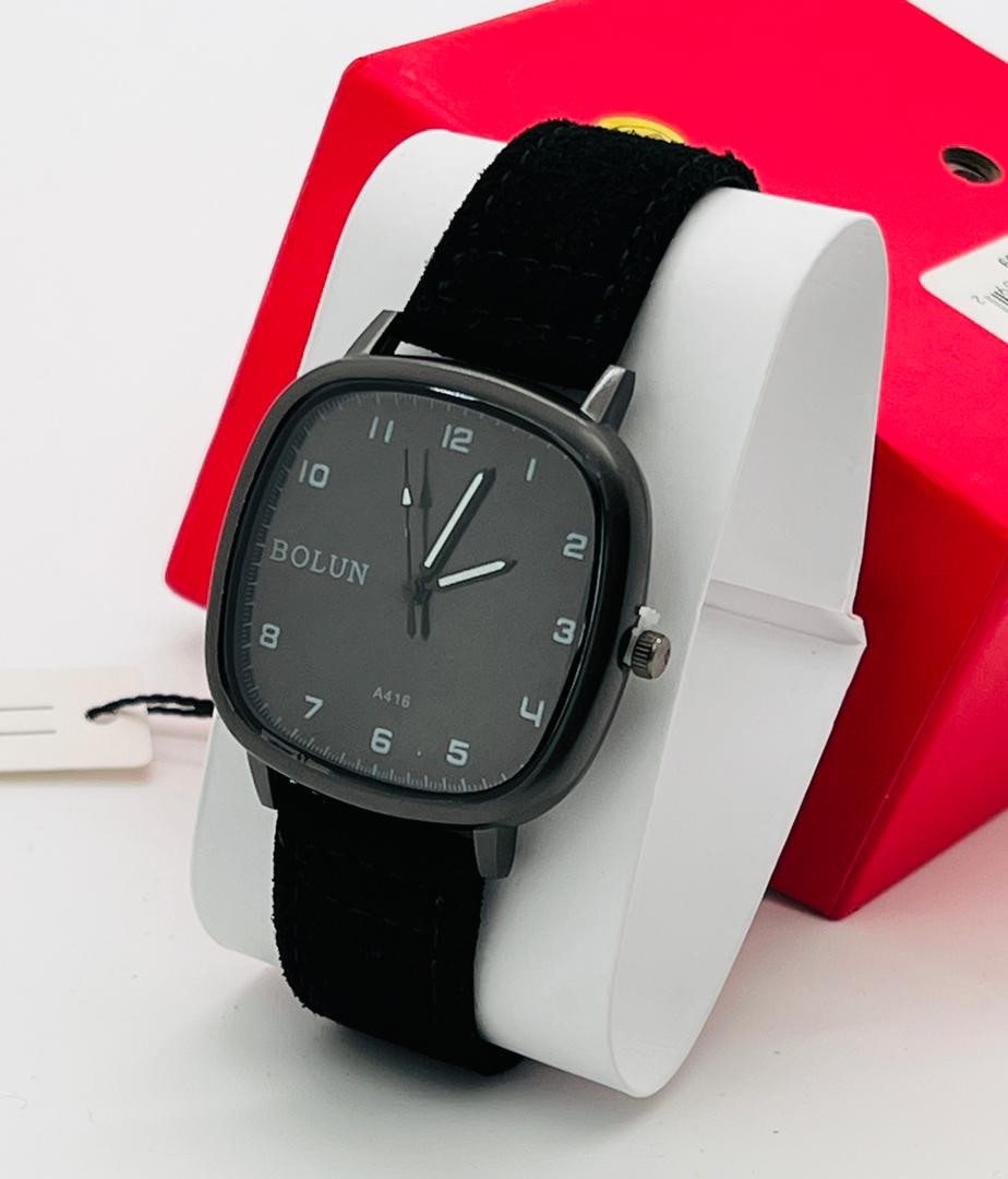 Bolun Montre  Avec Cadran Carré Et Bracelet En Cuir Pour Unisexe Avec ou Sans Boite