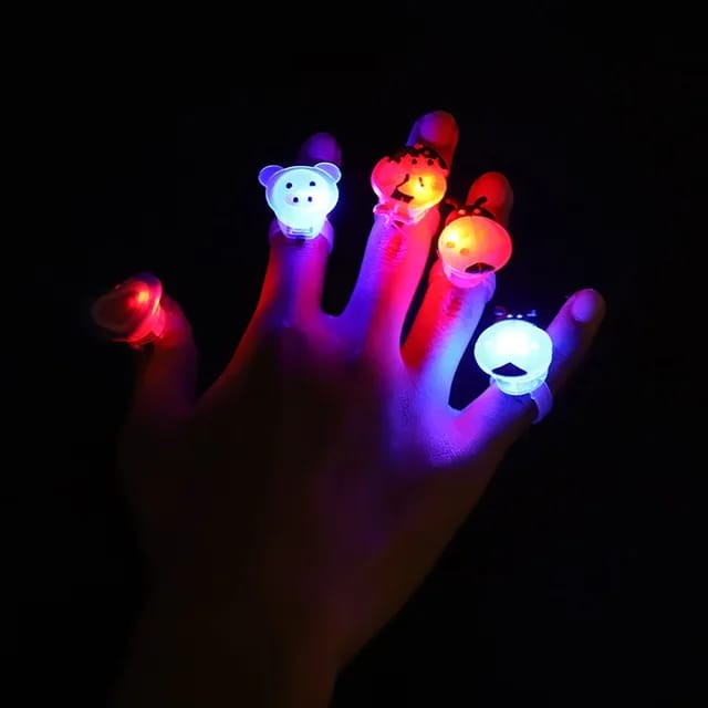 Lot De 50 Pièces Bague Pour Enfants Filles Et Garçons De 2 Ans À 10 Ans, Anneaux Anneaux Led Lumière Avec Design Animaux, Fruits Et Dessins Animés