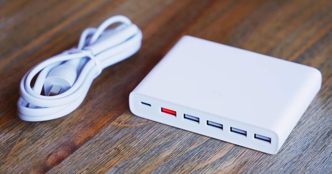 Chargeur USB D'origine Xiaomi Mi 4 Ports 2A Charge Rapide 35W Chargeur USB 2.0 Haute Puissance  Blanc