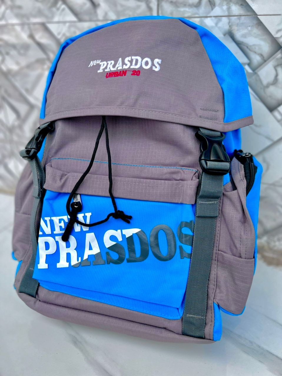 Sac À Dos Prados Urban 20 Pour Homme Et Femmes Conçu Avec Une Matière Très Forte Et Durée Parfait Pour Vos Voyages Pour Vos Études Avec Des Couleurs Attractives