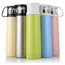 Bouteille Isotherme 600 ml Avec Bouchon A Vis, Mug Voyage Avec Fermeture 100% Anti-Fuite, Mug Etanche Avec Ouverture A Une Main