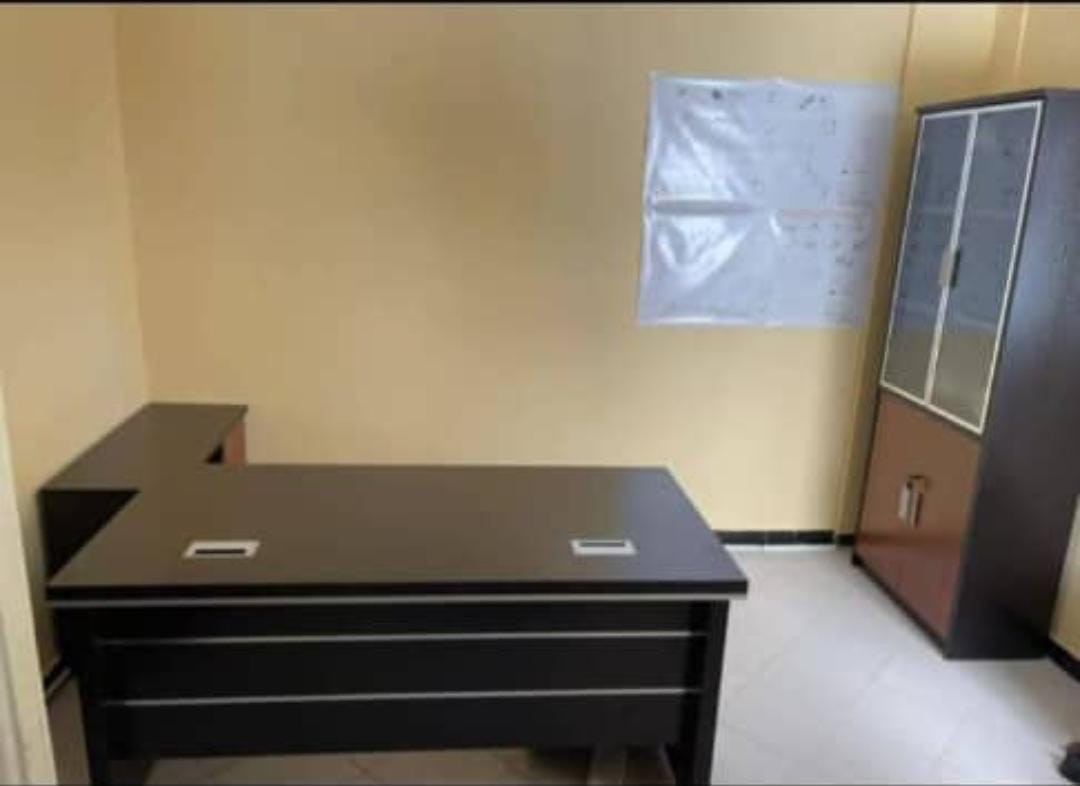 Table Directeur 1m60/Retour + Rangement 2 portes sans fauteuil