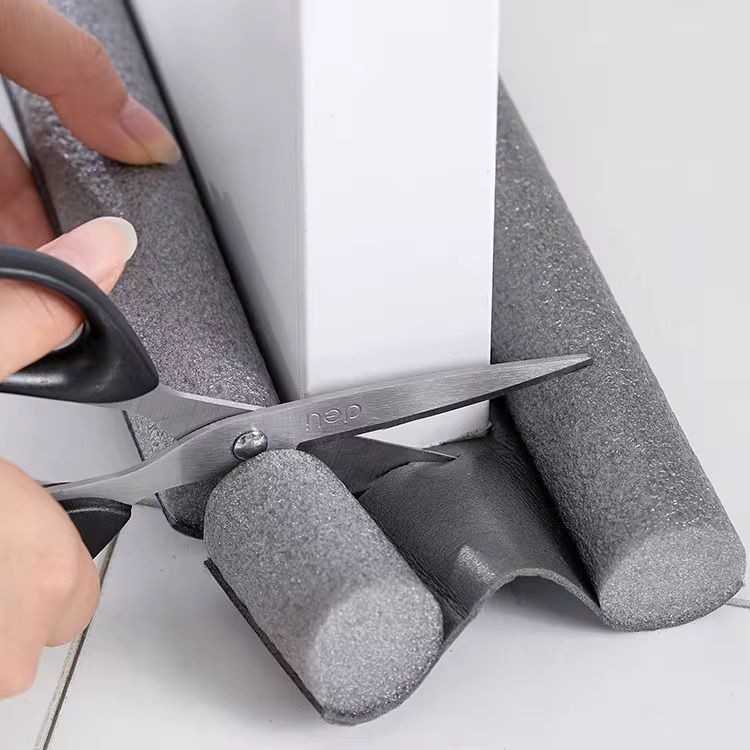 Bas de porte isolant contre insectes rongeurs protège des courants d'air