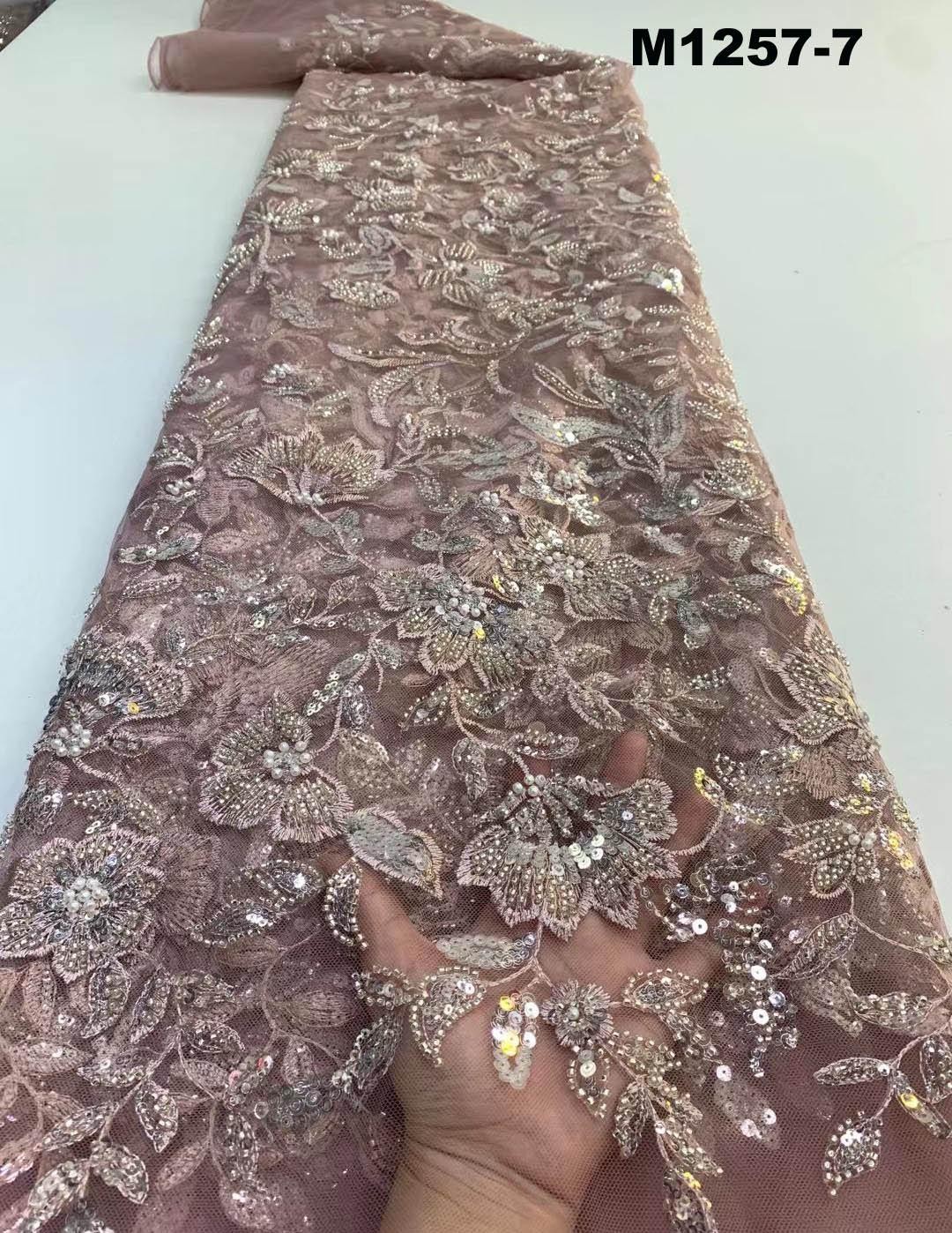 Tissu Africain en Champagne Perlé pour Femme Haute Qualité