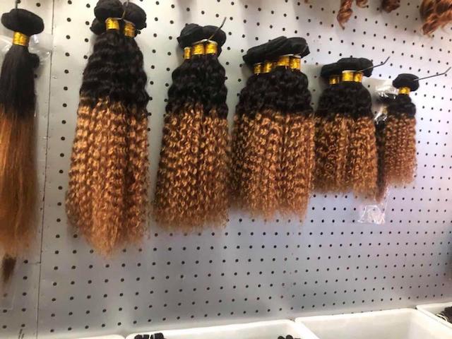 Cheveux Naturel frisé Péruviens Grade 10A