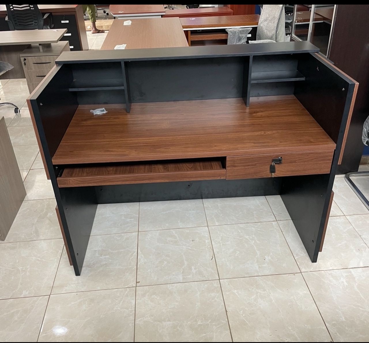 COMPTOIR DE RECEPTION KT-02 1800*650*1100 MELAMINE TP-904 MARRON+GRE